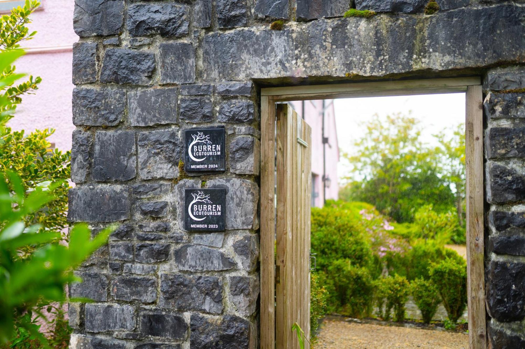Burren Court Lodge Балливон Экстерьер фото